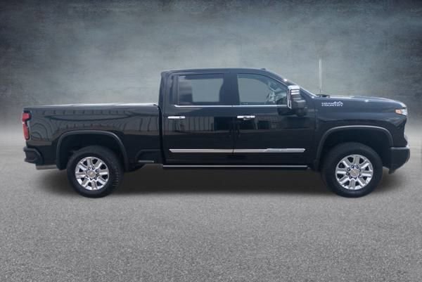 2024 Chevrolet Silverado 2500HD High Country photo 4