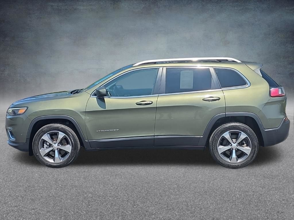 Used 2019 Jeep Cherokee Limited with VIN 1C4PJMDX4KD225415 for sale in Lake City, MI