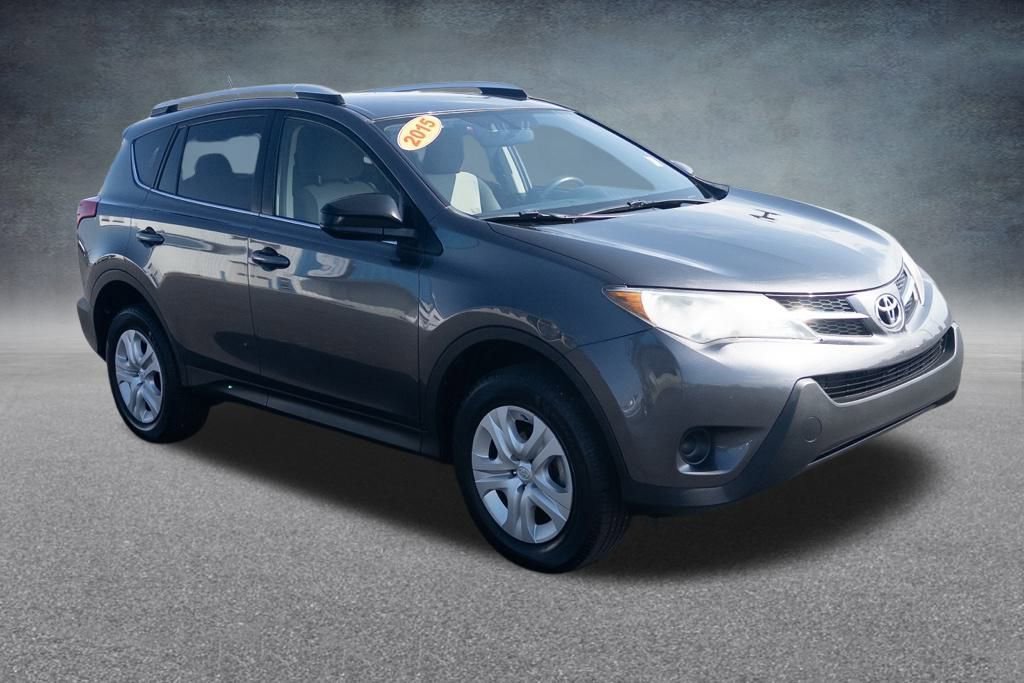 2015 Toyota RAV4 LE photo 2