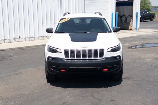 Used 2020 Jeep Cherokee Trailhawk with VIN 1C4PJMBX2LD561911 for sale in Lake City, MI