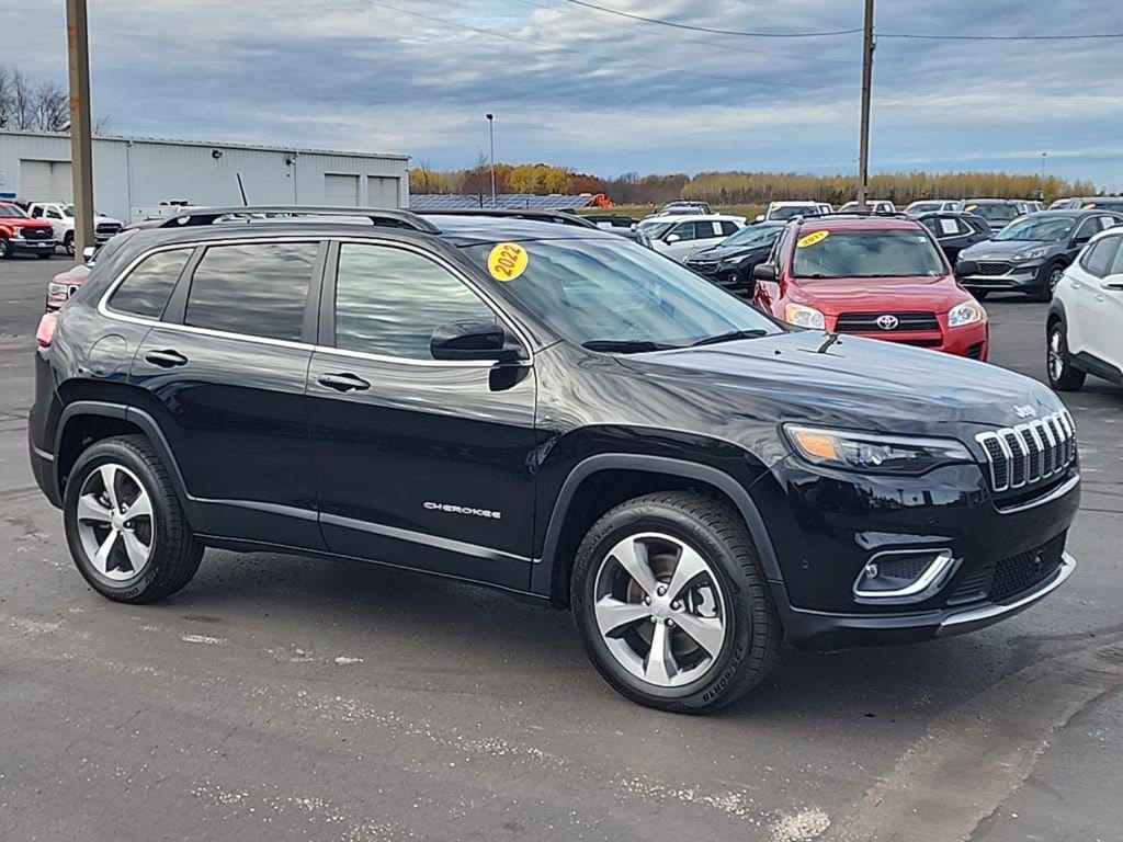 Used 2022 Jeep Cherokee Limited 4x4 SUV