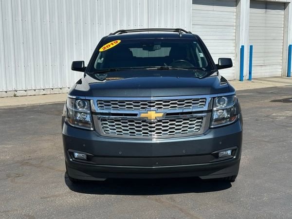 Used 2019 Chevrolet Suburban LT with VIN 1GNSKHKCXKR148137 for sale in Lake City, MI