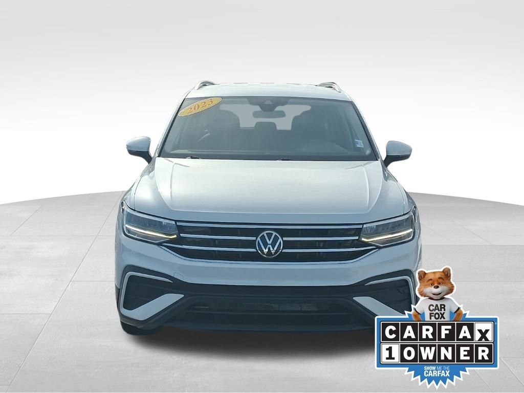 Used 2023 Volkswagen Tiguan SE with VIN 3VV2B7AX5PM062414 for sale in Lake City, MI