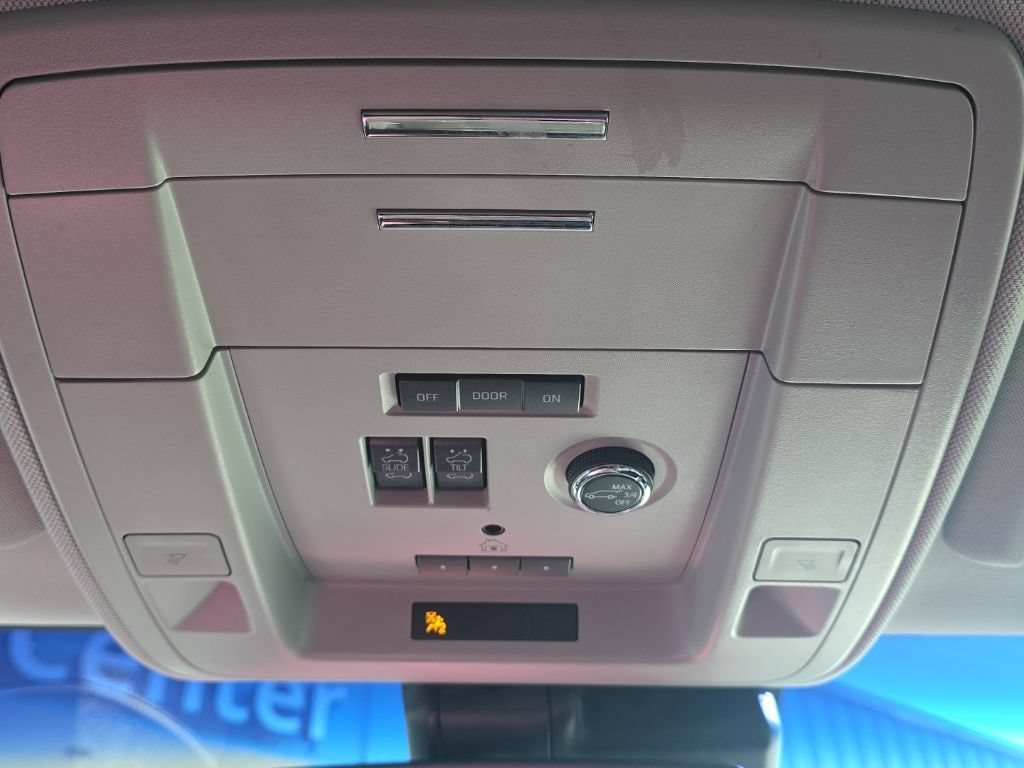 2020 Chevrolet Suburban Premier - Photo 33