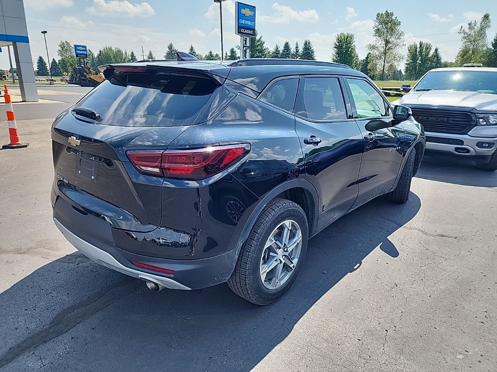 2023 Chevrolet Blazer 3LT photo 3