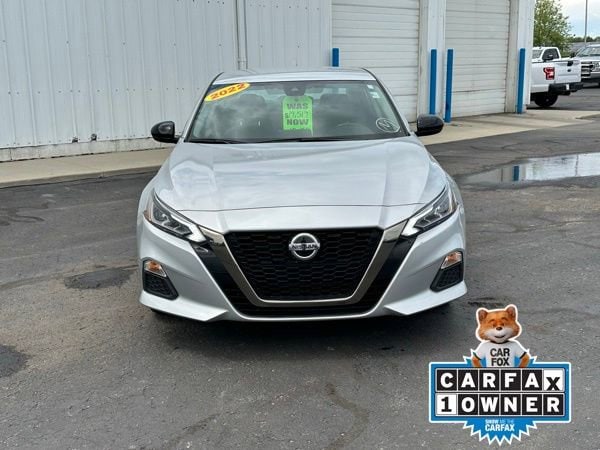 Used 2022 Nissan Altima SR with VIN 1N4BL4CV4NN352769 for sale in Lake City, MI