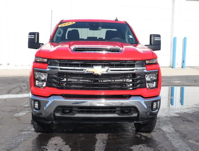 Used 2024 Chevrolet Silverado 2500HD LT with VIN 1GC4YNEY9RF111632 for sale in Lake City, MI