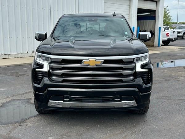 Used 2023 Chevrolet Silverado 1500 High Country with VIN 3GCUDJEL8PG360668 for sale in Lake City, MI