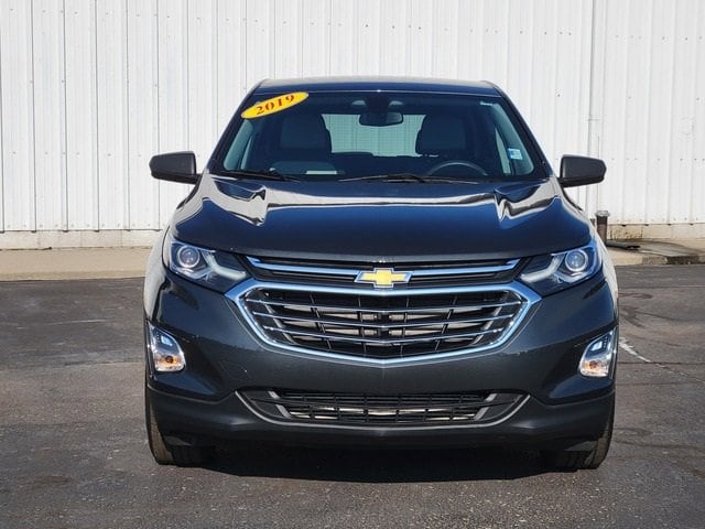 Used 2019 Chevrolet Equinox LS with VIN 3GNAXSEV8KS563350 for sale in Lake City, MI