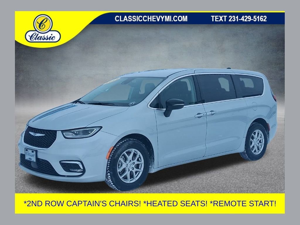 Used 2024 Chrysler Pacifica Touring L