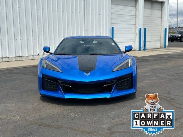 Used 2024 Chevrolet Corvette 2LZ with VIN 1G1YE2D33R5604705 for sale in Lake City, MI