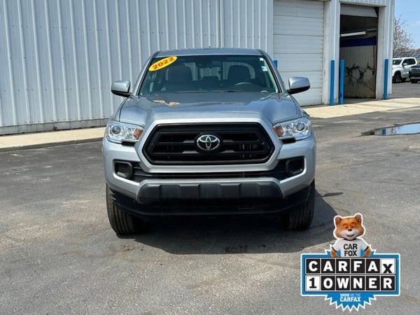 Used 2022 Toyota Tacoma SR with VIN 3TMCZ5AN6NM502560 for sale in Lake City, MI