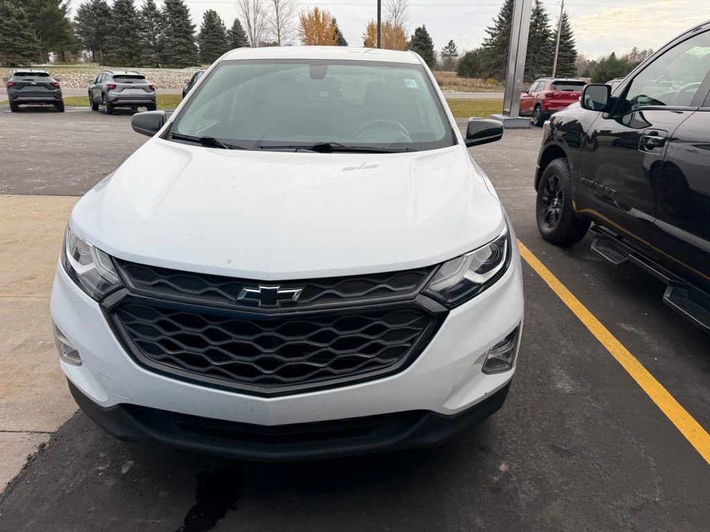 2019 Chevrolet Equinox LT photo 2
