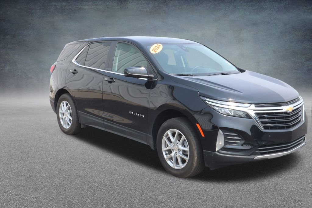 2024 Chevrolet Equinox LT photo 2