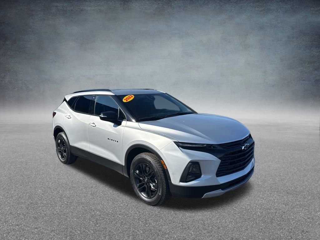 2022 Chevrolet Blazer 2LT photo 2