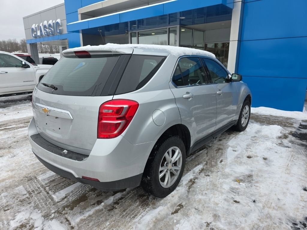 Used 2017 Chevrolet Equinox LS SUV