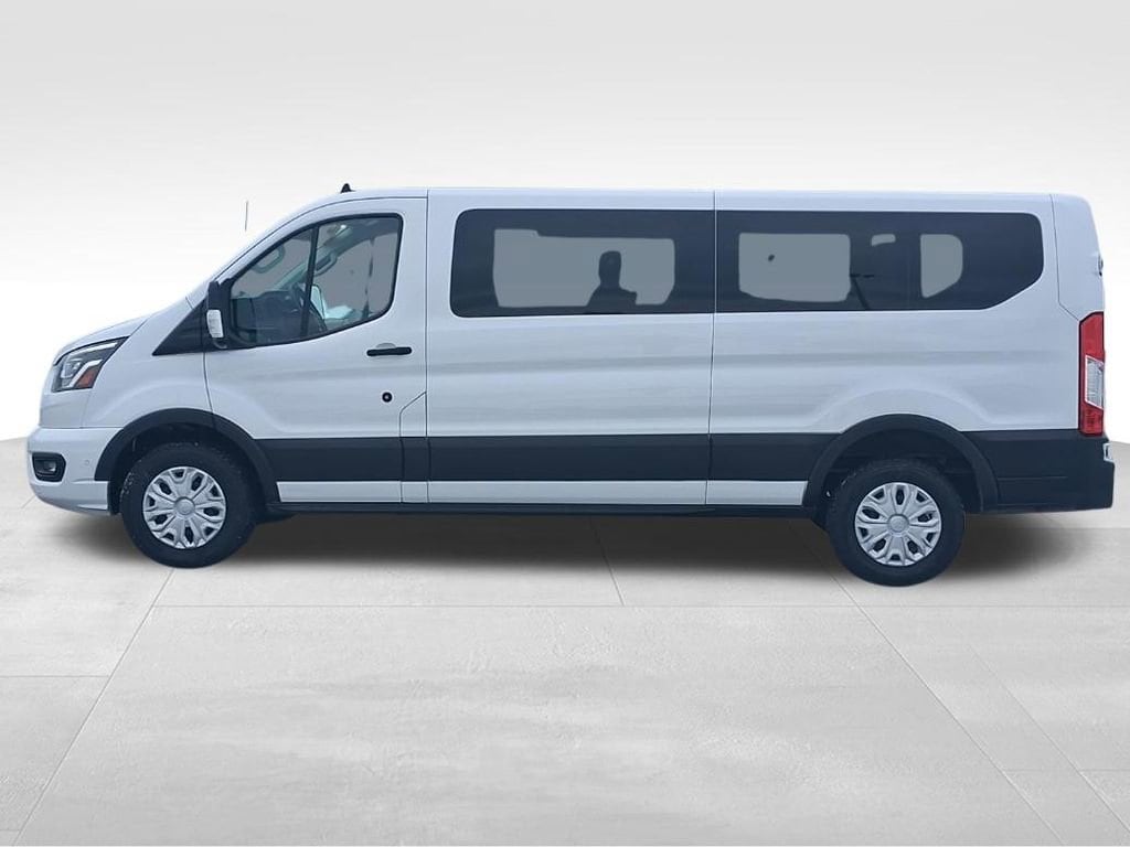 2023 Ford Transit Passenger Van XL - Photo 11