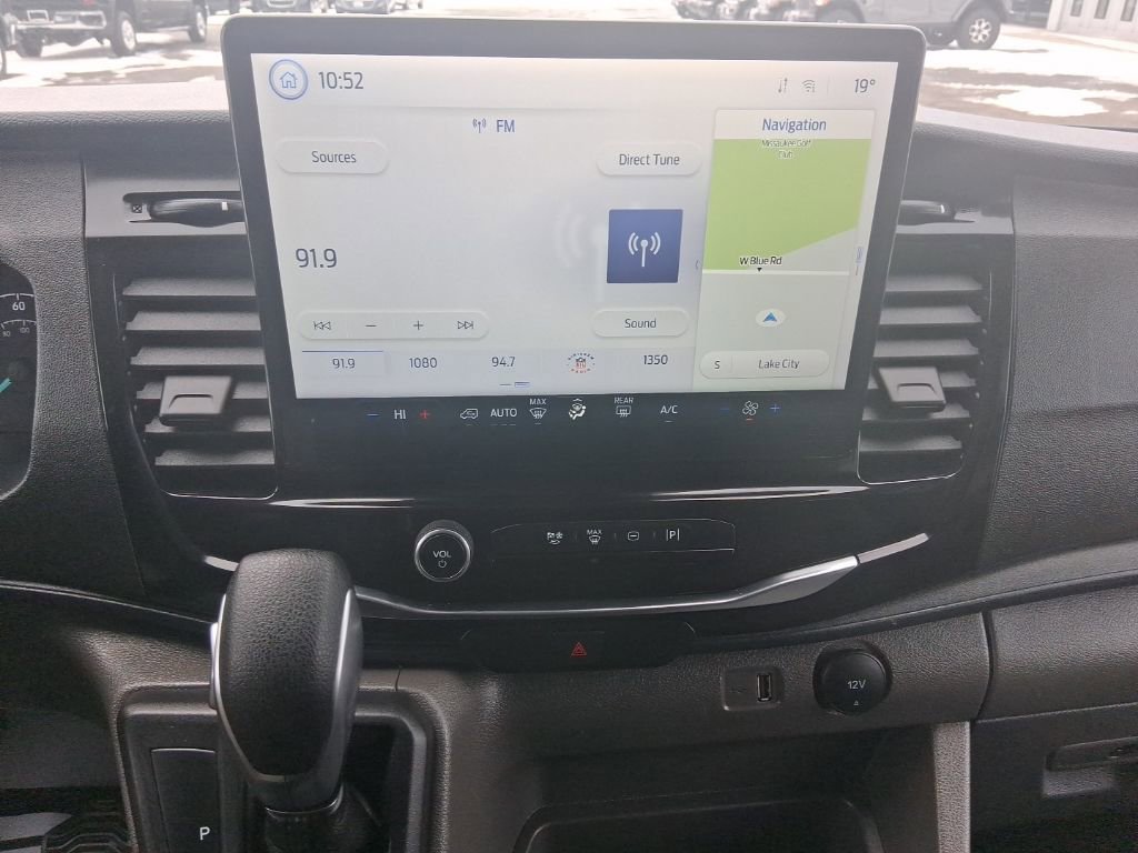 2023 Ford Transit Passenger Van XL - Photo 21