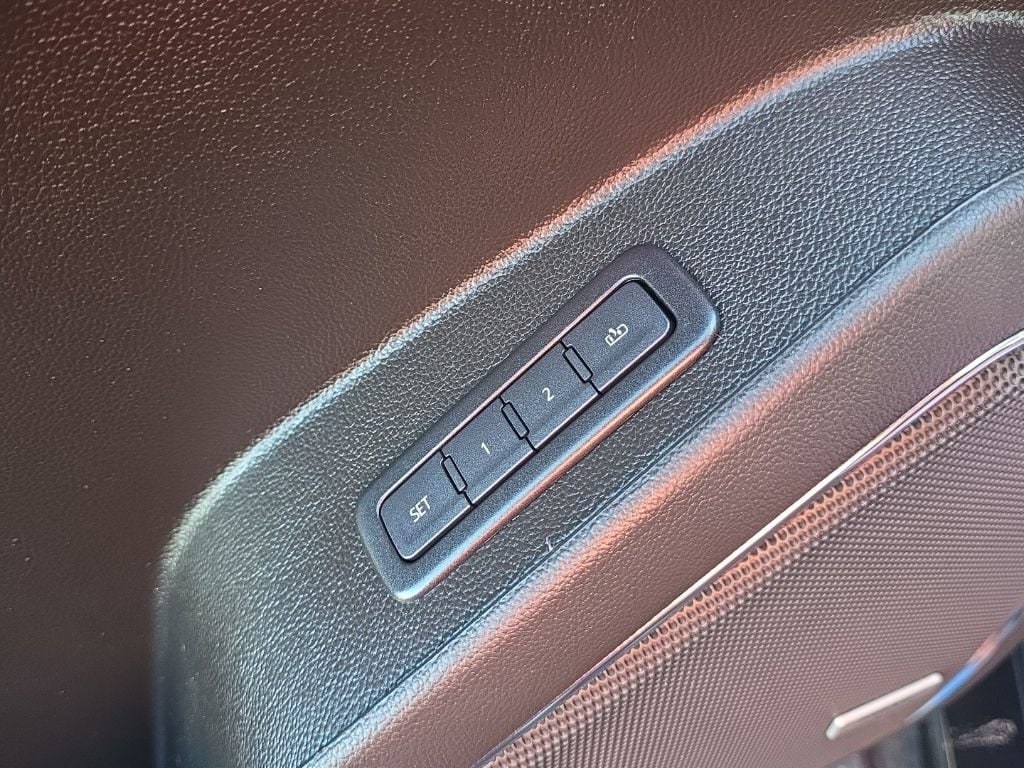 2020 Chevrolet Suburban Premier - Photo 27