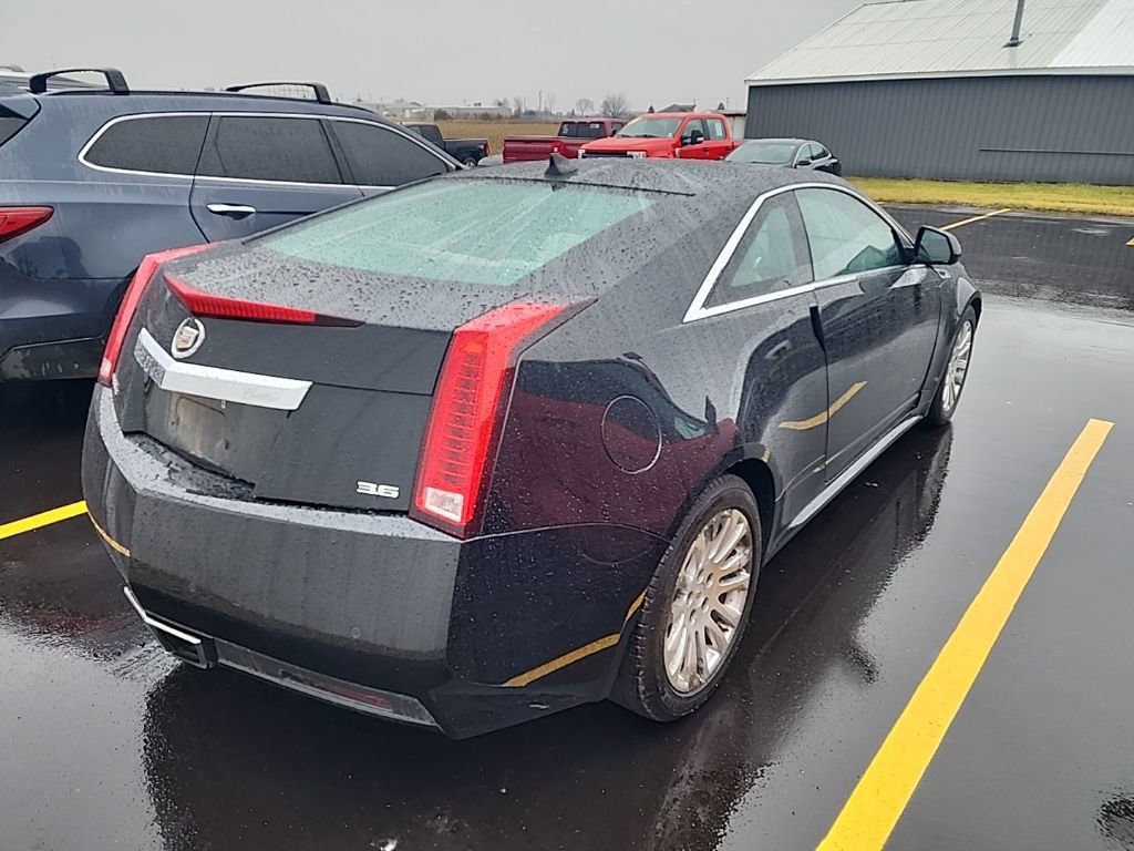 2011 Cadillac CTS Premium photo 2