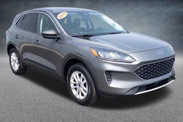2022 Ford Escape SE photo 2