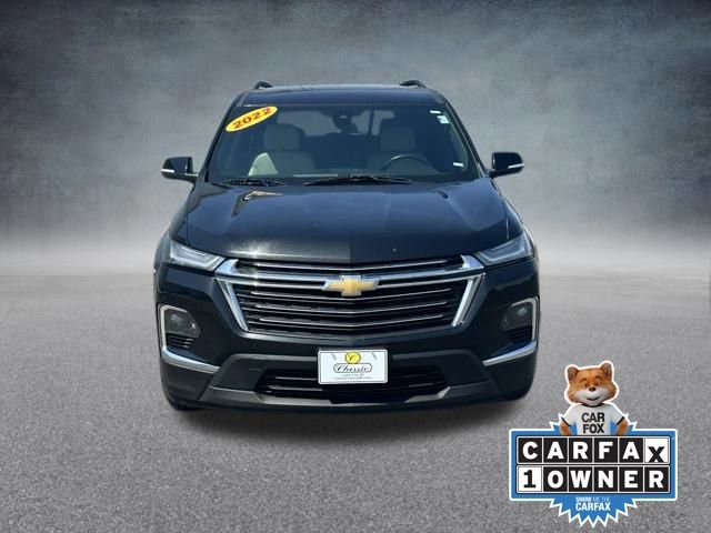 2022 Chevrolet Traverse Leather photo 2