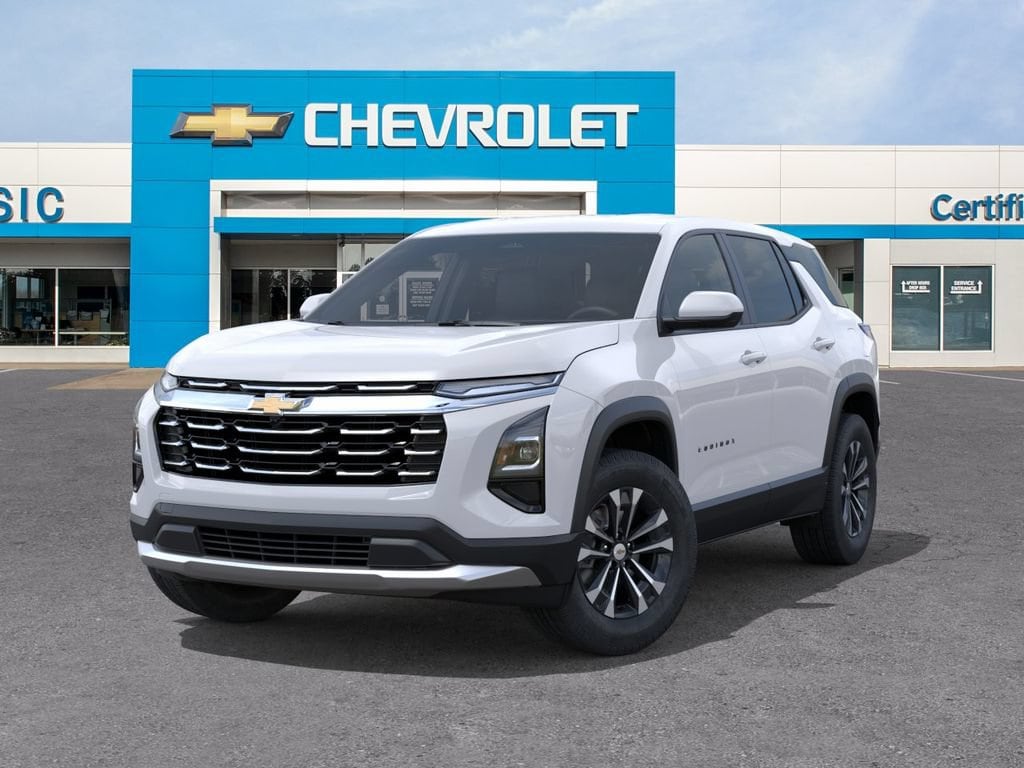2027 Chevrolet Equinox LT - Photo 8
