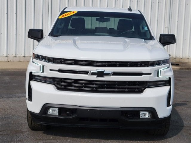 Used 2021 Chevrolet Silverado 1500 RST with VIN 3GCUYEET5MG452781 for sale in Lake City, MI