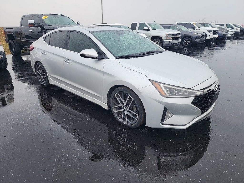 2019 Hyundai Elantra Sport photo 2
