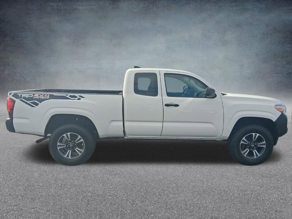 2021 Toyota Tacoma SR - Photo 8