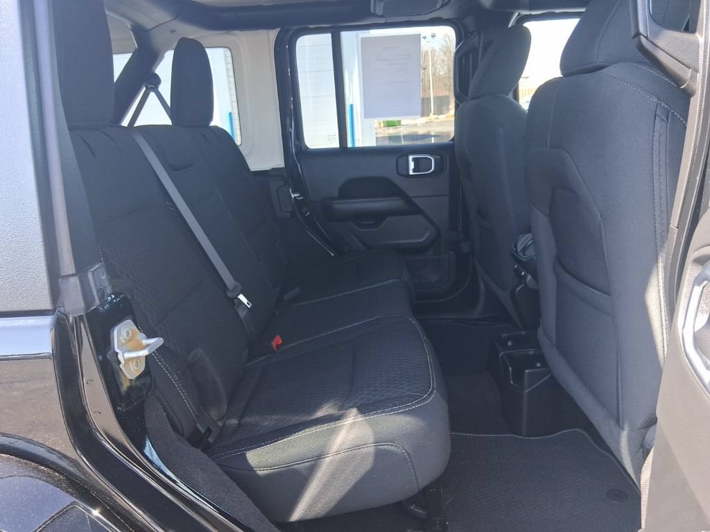 2021 Jeep Wrangler Unlimited Sahara 80th Anniversary - Photo 18