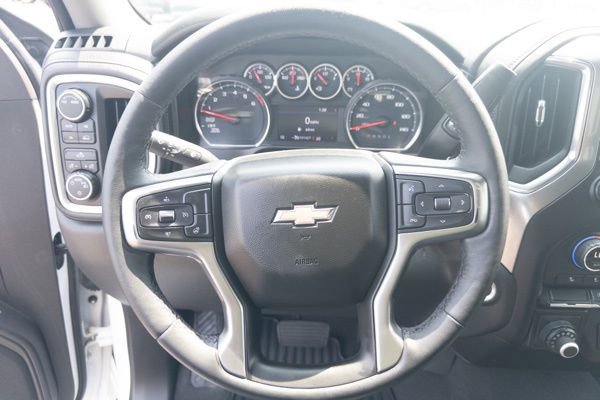 2021 Chevrolet Silverado 1500 LT - Photo 18