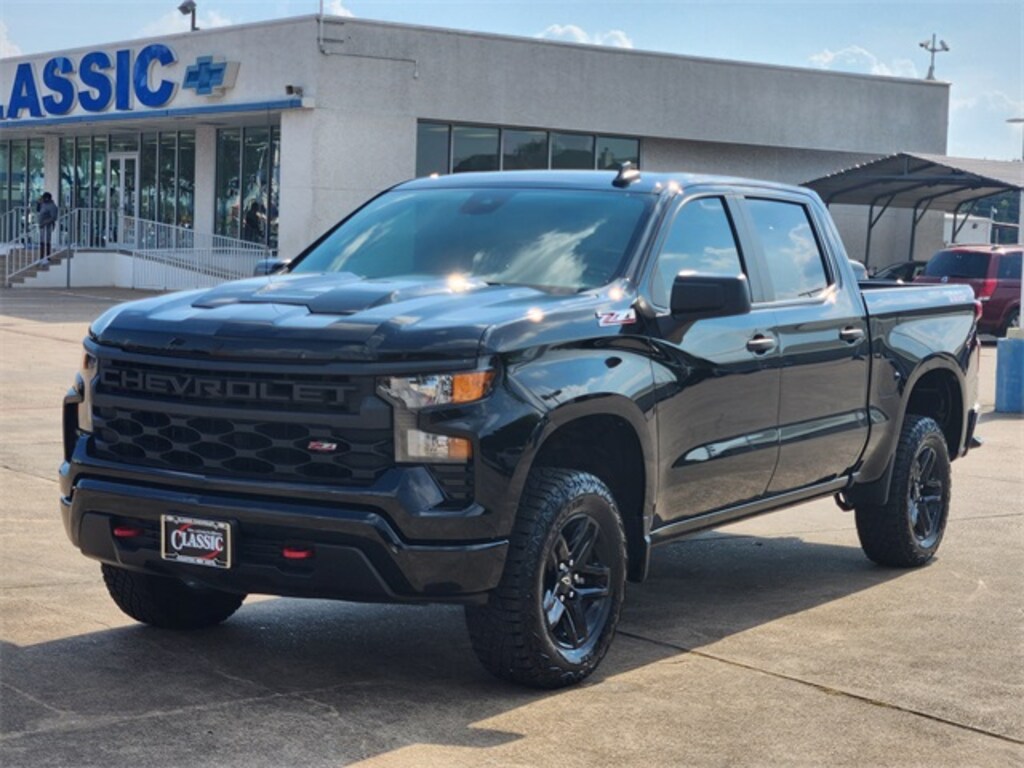 Used 2024 Chevrolet Silverado 1500 Custom Trail Boss Truck Crew Cab