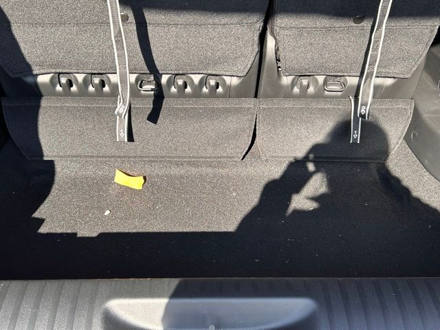 2026 Chrysler Pacifica Select - Photo 11