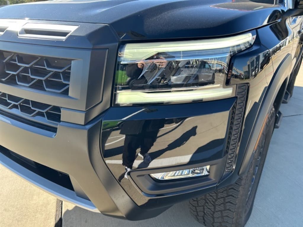 Used 2025 Nissan Frontier PRO-4X Truck Crew Cab