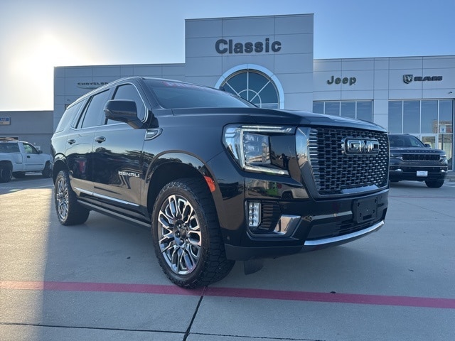 2024 GMC Yukon Denali Ultimate's photo