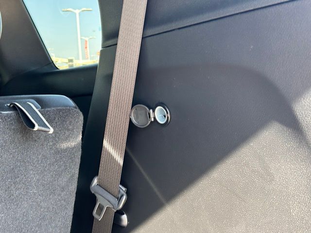 2026 Chrysler Pacifica Select - Photo 12