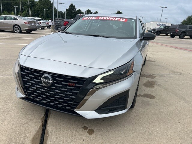 2023 Nissan Altima 2.5 SR photo 3
