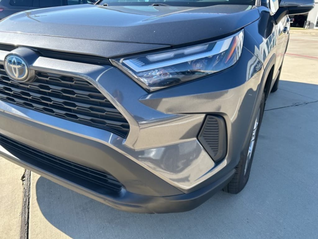 Used 2022 Toyota RAV4 Hybrid XLE SUV