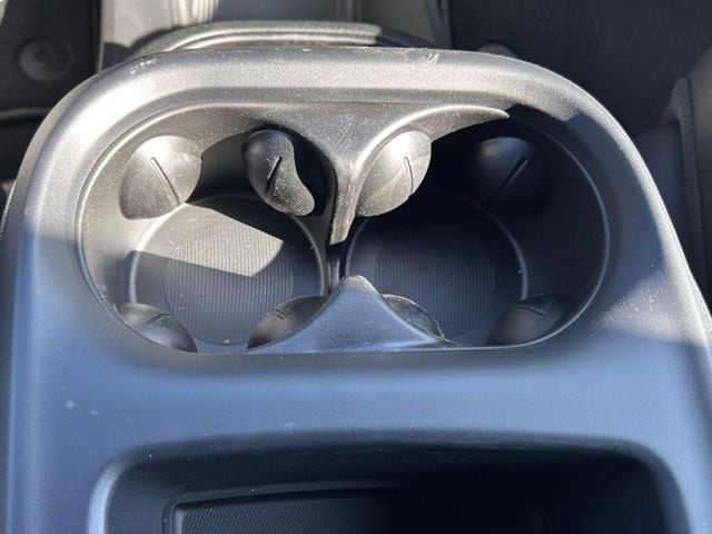 2026 Chrysler Pacifica Select - Photo 33