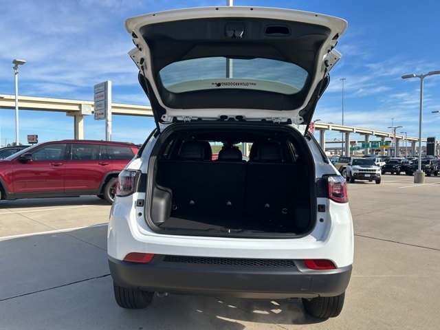 2026 Jeep Compass Altitude - Photo 9