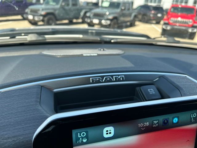 2026 RAM 1500 Laramie - Photo 25
