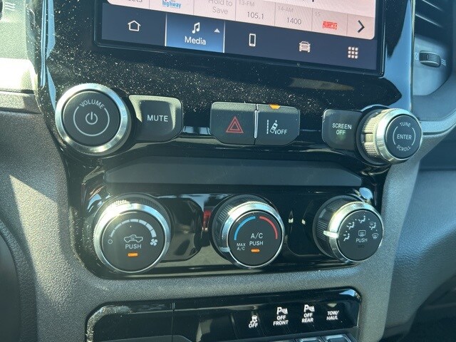 2026 RAM 1500 Express - Photo 25