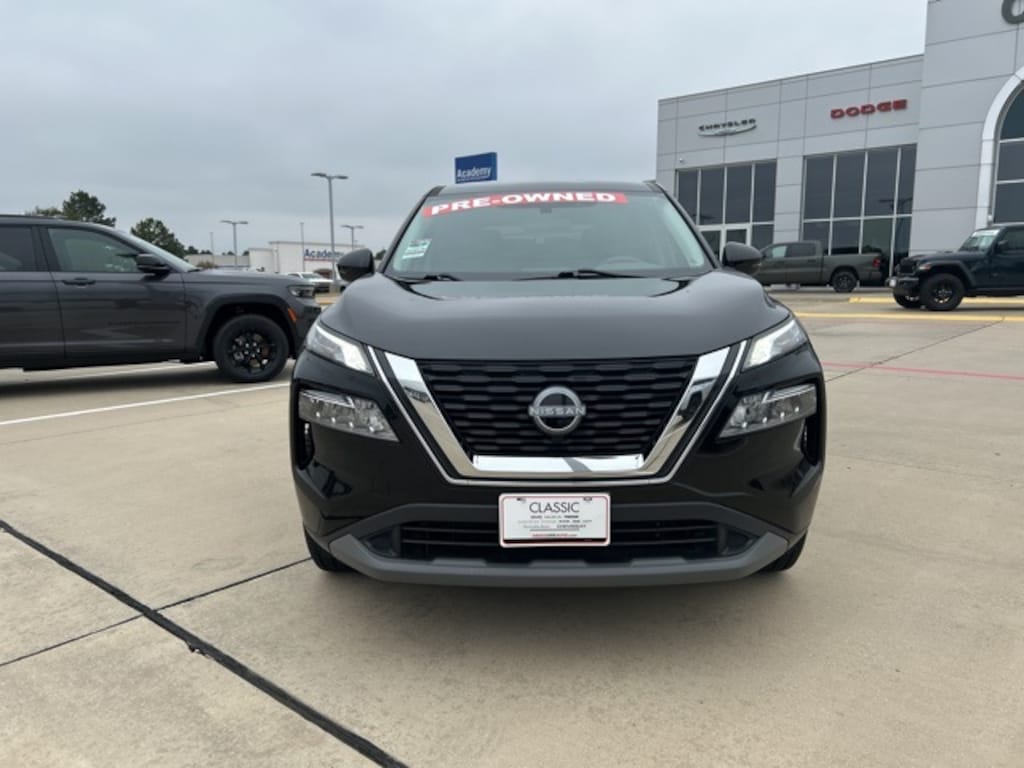 Used 2022 Nissan Rogue SV SUV