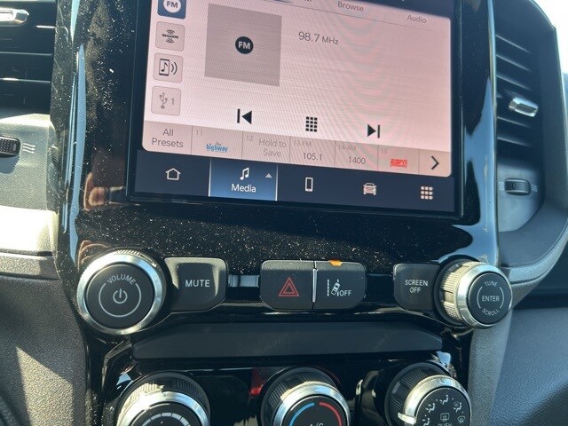 2026 RAM 1500 Express - Photo 24