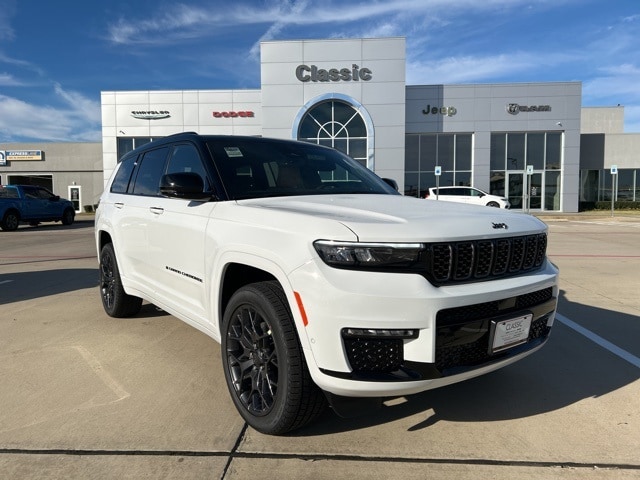 2025 Jeep Grand Cherokee L Summit's photo