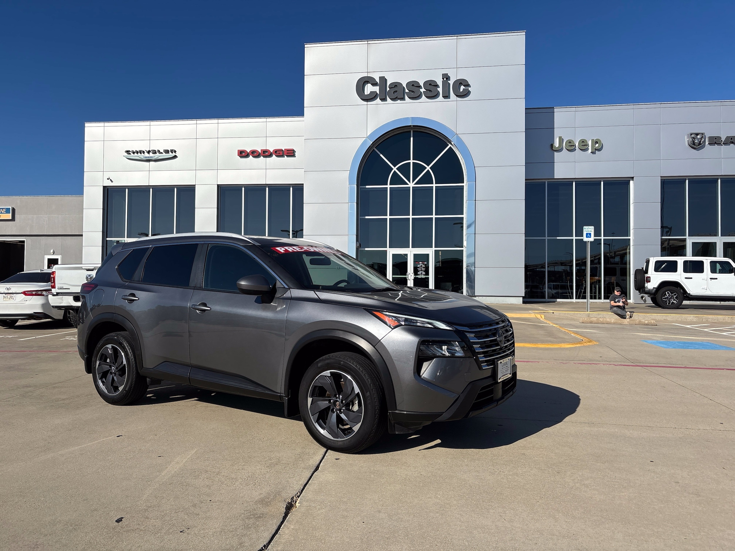 2024 Nissan Rogue SV
