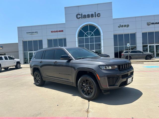 New 2026 Jeep Grand Cherokee L LAREDO ALTITUDE 4X4