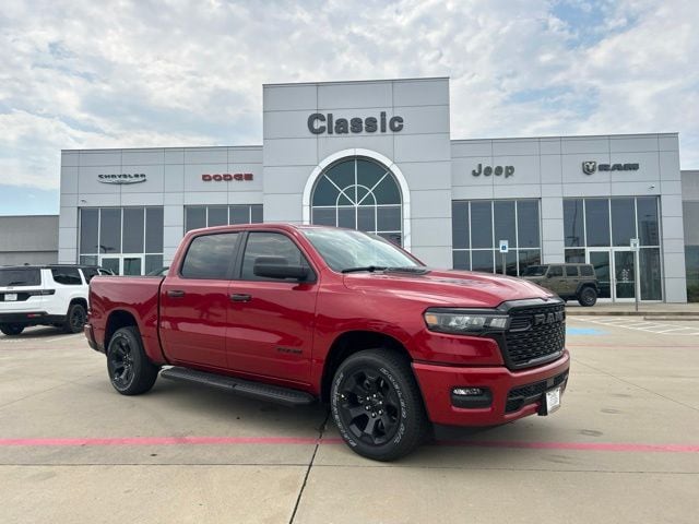 New 2026 Ram 1500 EXPRESS CREW CAB 4X4 5'7 BOX