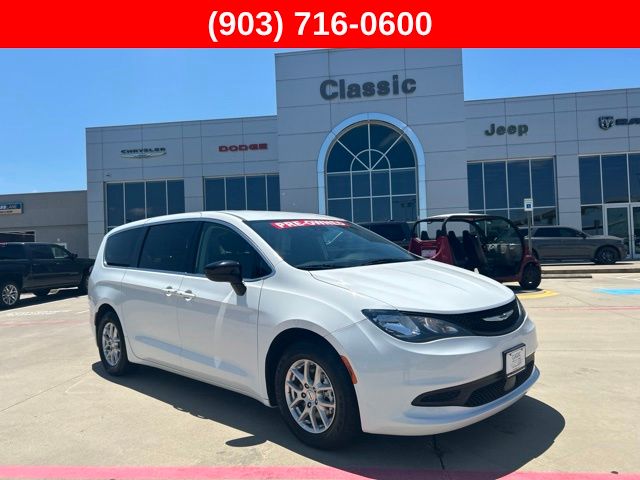 2024 Chrysler Voyager Van Passenger Van 